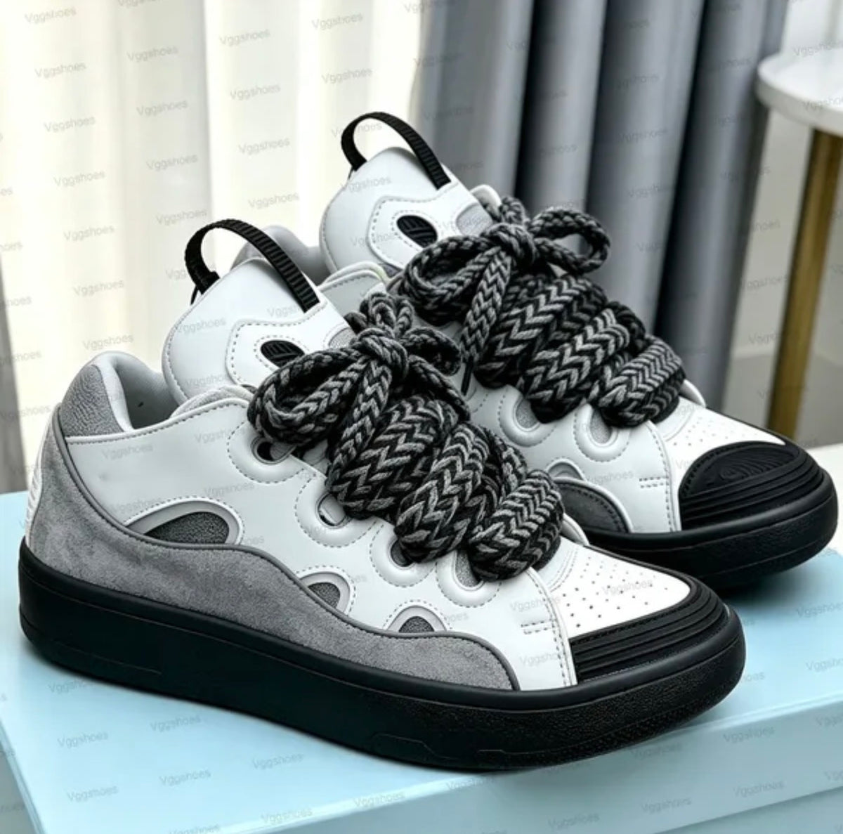 Lanvin curb sneakers