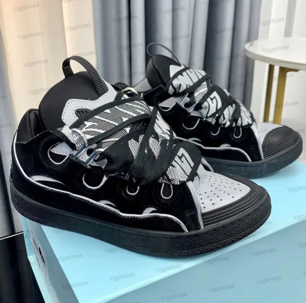 Lanvin curb sneakers